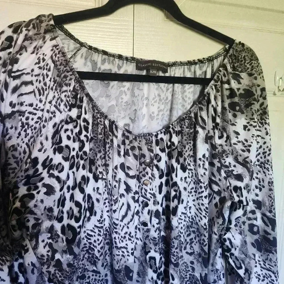 Classic Edition Women's  Leopard 3/4 Sleeve Blouse - Size XL - Picture 3 of 9